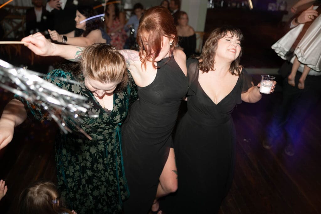 Party on the dancefloor 