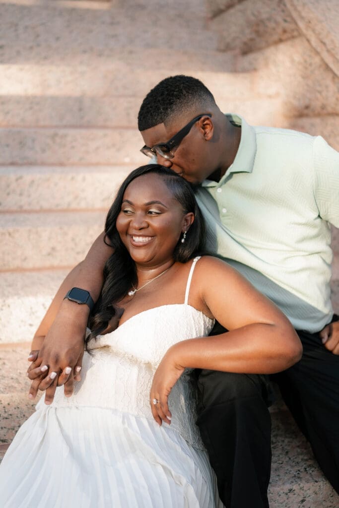 Golden hour Fort Worth engagement photos on the courthouse steps