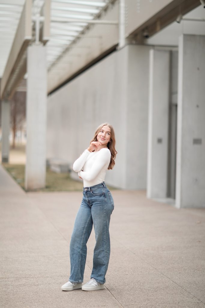 Kimbell art museum senior portrait session